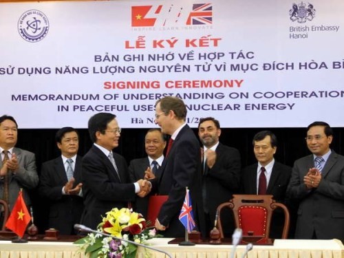 Vietnam dan Kerajaan Inggris bekerjasama di bidang energi atom demi perdamaian - ảnh 1