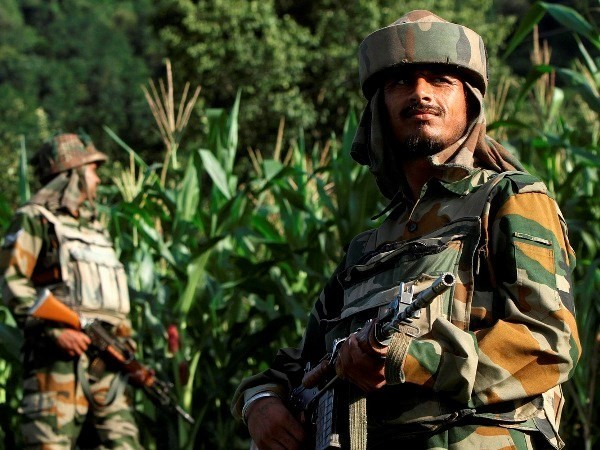 Pakistan dan India sepakat mempertahankan permufakatan gencatan senjata di LoC - ảnh 1