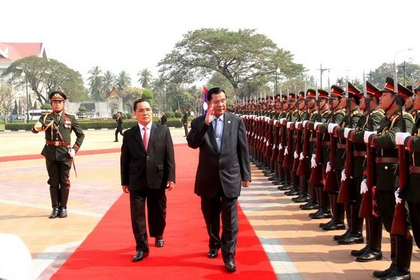 PM Kamboja, Hun Sen melakukan kunjungan resmi di Laos - ảnh 1