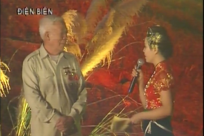 Banyak aktivitas memperingati ultah ke-60 Kemenangan Dien Bien Phu - ảnh 1