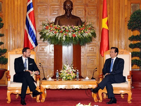 PM Vietnam, Nguyen Tan Dung menerima Putra Mahkota Norwegia, Haakon Magnus - ảnh 1