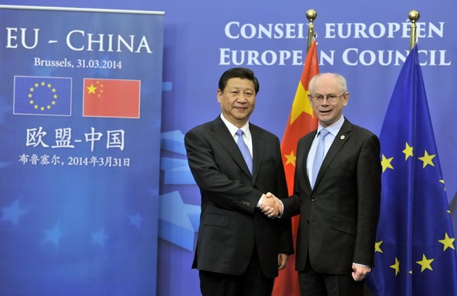 Tiongkok dan Uni Eropa sepakat memperkuat kerjasama dalam masalah-masalah regional dan global - ảnh 1