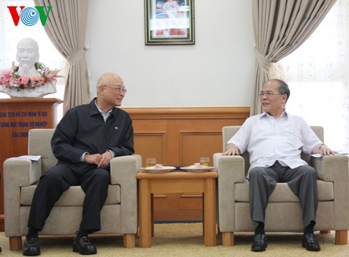 Ketua MN Vietnam, Nguyen Sinh Hung mengunjungi zona ekonomi Vung Ang - ảnh 1