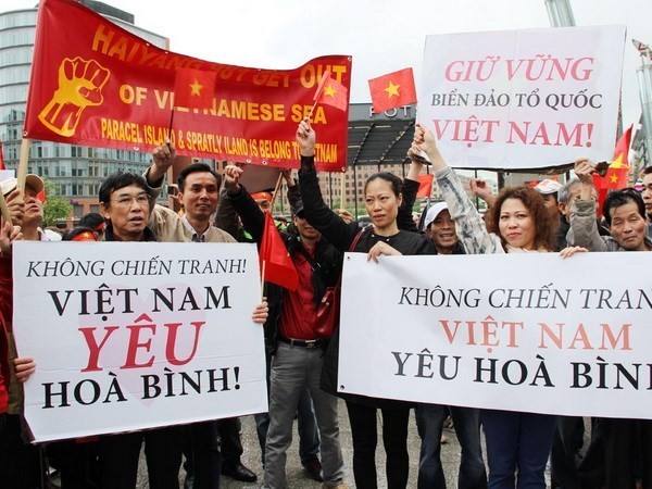 Pers internasional mengecam tindakan yang salah dari Tiongkok - ảnh 1