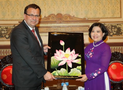 Republik Czech bersedia melakukan investasi di kota Ho Chi Minh - ảnh 1