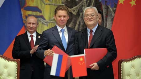 Tiongkok dan Rusia menandatangani permufakatan jual-beli bahan bakar - ảnh 1