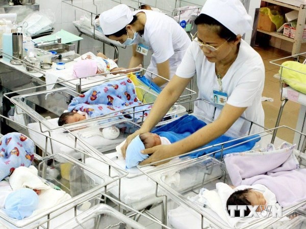 Dunia menilai tinggi Vietnam dalam pekerjaan merawat kesehatan Ibu dan anak-anak - ảnh 1
