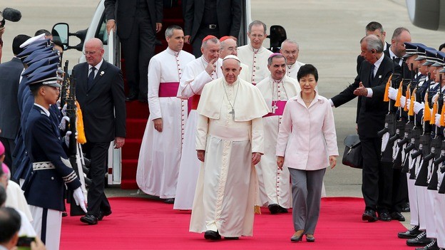 Paus Fransiskus mengirim pesan damai ke dua bagian negeri Korea - ảnh 1