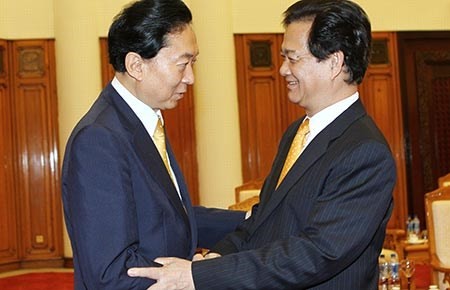 PM Vietnam, Nguyen Tan Dung menerima mantan PM Jepang, Hatoyama Yukio - ảnh 1