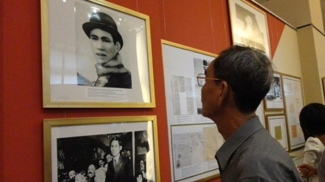 Pameran “Presiden Ho Chi Minh dengan Rusia melalui bahan simpanan” dibuka - ảnh 1