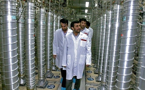 Rusia dan Iran menandatangani permufakatan untuk membangun 8 unit generator listrik tenaga nuklir baru - ảnh 1