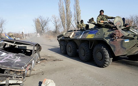 Pemerintah Ukraina dan pasukan penuntut kemerdekaan mencapai permufakatan gencatan senjata - ảnh 1