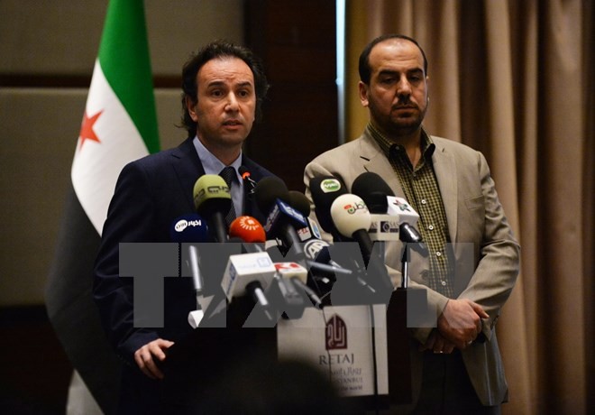 Pemimpin faksi oposisi Suriah menolak rekomendasi Rusia dalam mengadakan dialog damai - ảnh 1