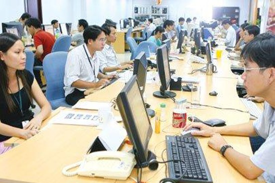 Kota Hanoi mendorong kuat penerapan teknologi informasi dalam sistim administrasi - ảnh 1