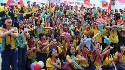 Acara pemberangkatan pasukan Kampanye Musim Semi Sukarela tahun 2015 di kota Ho Chi Minh - ảnh 1