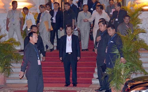 Kongres darurat Partai Rakyat Kamboja berakhir - ảnh 1