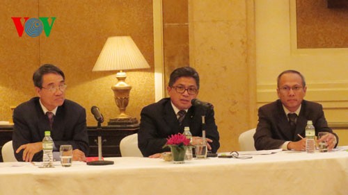 Kerjasama luar negeri untuk menuju ke Komunitas ASEAN yang kuat - ảnh 11