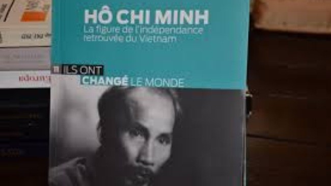 Koran Le Monde meluncurkan buku tentang Presiden Ho Chi Minh - ảnh 1