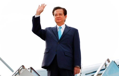 PM Vietnam, Nguyen Tan Dung berangkat ke Kazakhstan untuk menghadiri acara penandatanganan FTA antara Vietnam dan Persekutuan Ekonomi Asia-Eropa - ảnh 1