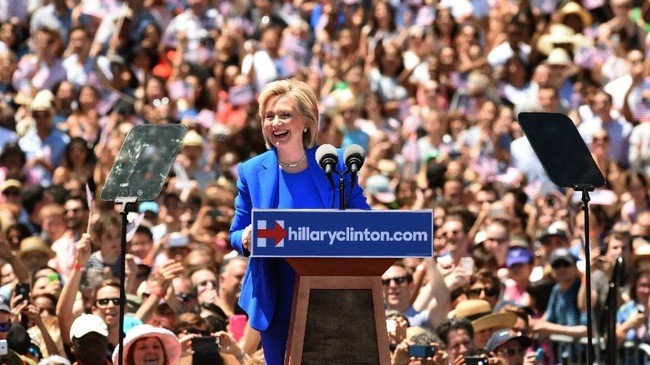 Capres Hillary Clinton resmi mencanangkan kampanye mencalonkan diri - ảnh 1