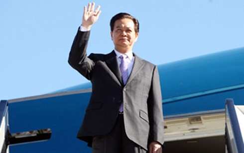 PM Vietnam, Nguyen Tan Dung melakukan kunjungan resmi di Thailand - ảnh 1