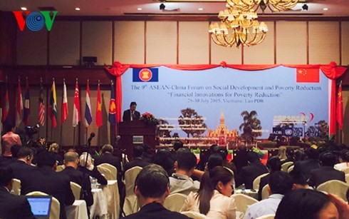 Pembukaan Forum Pengembangan Sosial dan Pengentasan dari kemiskinan ASEAN-Tiongkok - ảnh 1