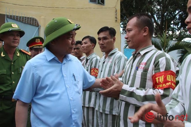 Deputi PM Vietnam, Nguyen Xuan Phuc memeriksa pekerjaaan remisi di provinsi Dong Nai - ảnh 1