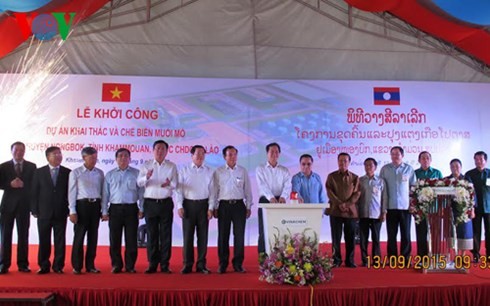 PM Vietnam, Nguyen Tan Dung memerintahkan acara pembangunan proyek eksploitasi garam tambang Kalium di Laos - ảnh 1
