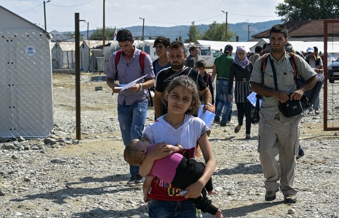 Komisi Eropa meningkatkan dana untuk mengatasi krisis migran - ảnh 1