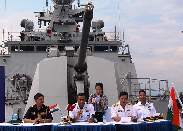 Kapal Angkatan Laut India mengunjungi kota Da Nang - ảnh 1