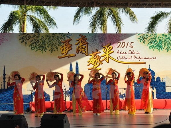 Vietnam menghadiri temu pergaulan kebudayaan antar-bangsa di Hong Kong (Tiongkok) - ảnh 1