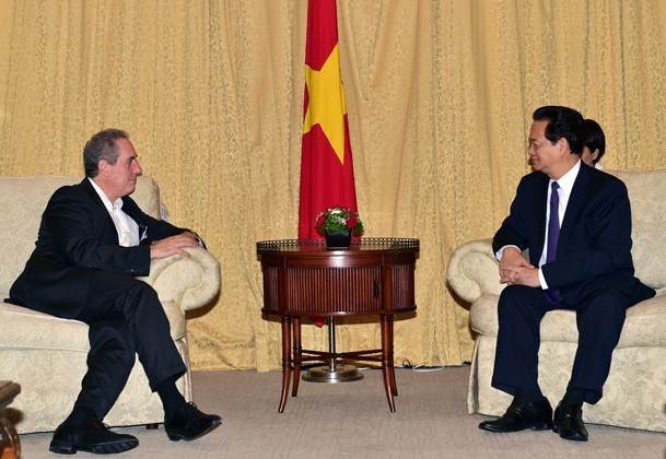 PM Vietnam, Nguyen Tan Dung menerima Wakil Perdagangan AS, Micheal Froman - ảnh 1