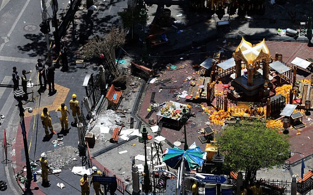 Mahkamah pidana Thailand menjatuhkan tuduhan terhadap dua pelaku serangan bom di kuil Erawan - ảnh 1