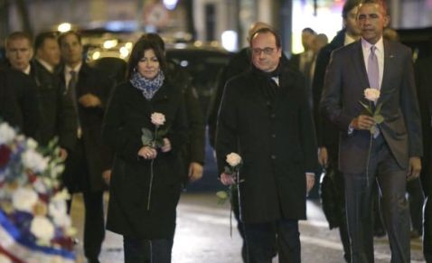 Presiden AS datang ke Teater Bataclan untuk mengenangkan para korban dalam serangan teror di Paris, Perancis - ảnh 1