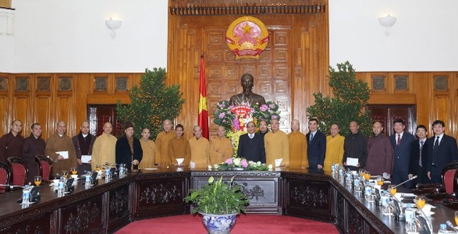Deputi PM Vietnam, Nguyen Xuan Phuc menerima delegasi para pemuka agama - ảnh 1