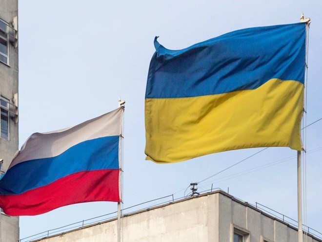 Ukraina menyatakan akan menentang tuntutan tentang penagihan utang dari Rusia - ảnh 1