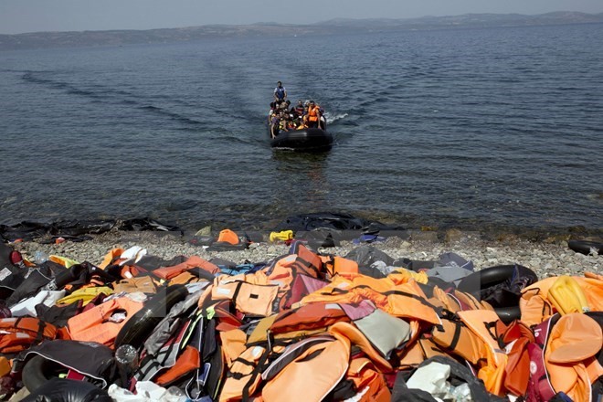 PBB menyatakan kecemasan atas kebijakan pengungsi baru antara Uni Eropa dan Turki - ảnh 1