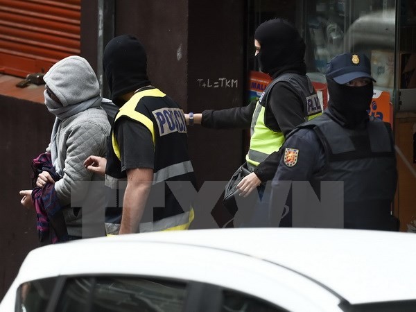 Spanyol mengekstradisikan seorang tersangka teroris ke Perancis - ảnh 1