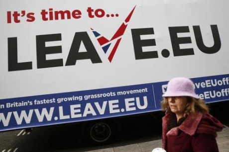  Para pemilih Inggris tetap bimbang ragu dalam memutuskan “ke luar atau tetap tinggal” di Eropa - ảnh 1