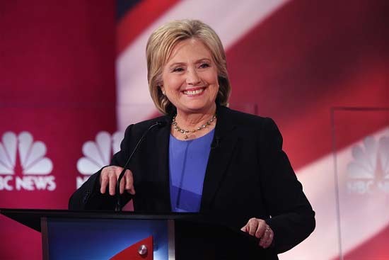 Mantan Menlu AS, Hillary Clinton merebut cukup suara untuk menjadi capres AS 2016 - ảnh 1