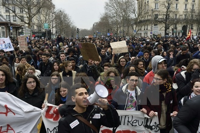 Perancis menghadapi gelombang demonstrasi baru - ảnh 1