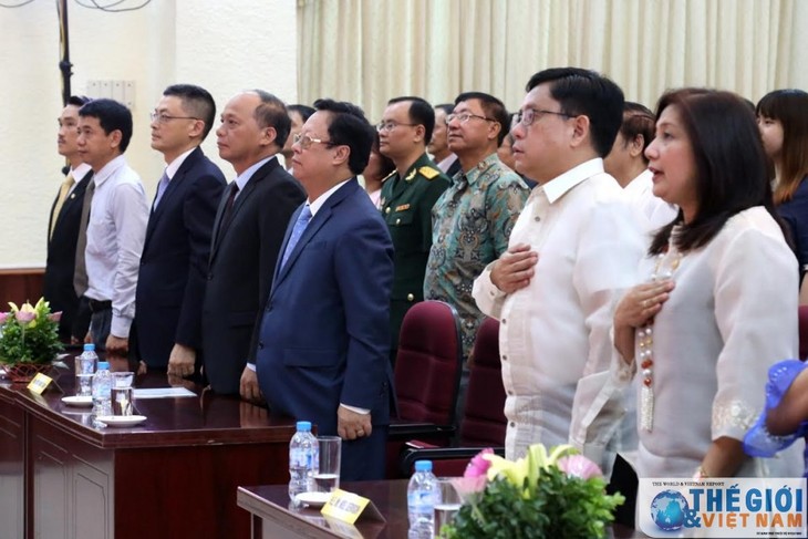 Memperingati ultah ke-40 penggalangan hubungan diplomatik Vietnam-Filipina - ảnh 1