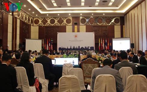 ASEAN berkomitmen terus mendorong kemudahan dalam aktivitas perdagangan - ảnh 1