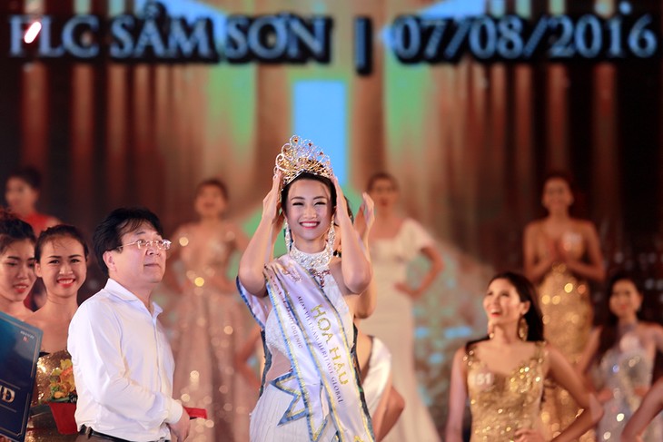 Tran Thi Thu Ngan menjadi Ratu Kecantikan Identitas Vietnam Globa - tahun 2016 - ảnh 1