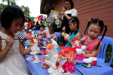 Anak-anak Ibukota Hanoi menyambut Festival Medio Musim Rontok di Museum Etnologi Vietnam - ảnh 4