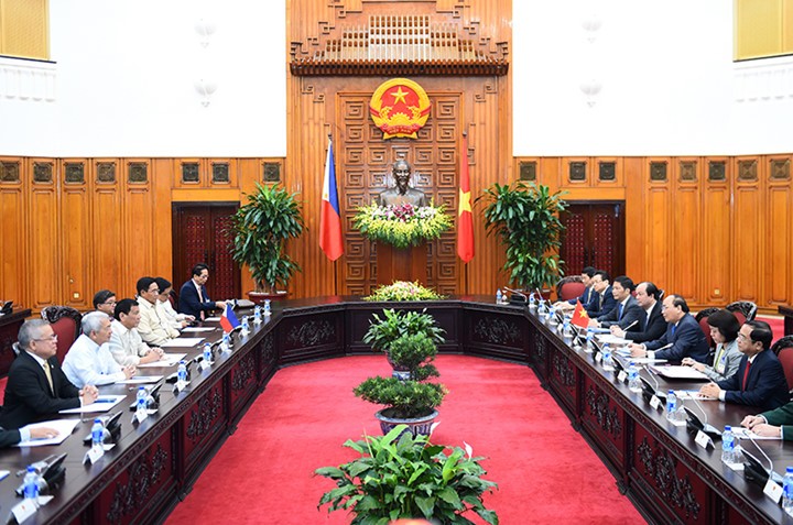 Panorama kunjungan resmi Presiden Filipina di Vietnam  - ảnh 10
