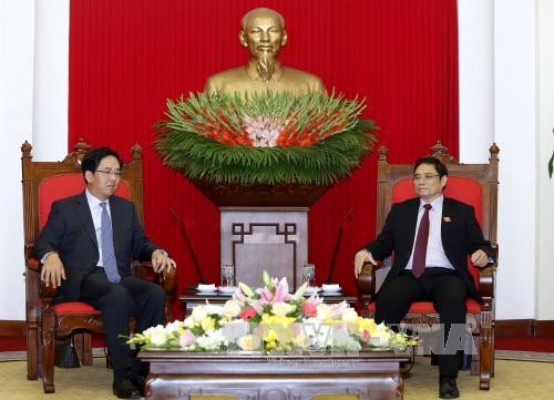 Mengembangkan hubungan kemitraan strategis yang komprehensif Vietnam-Tiongkok - ảnh 1