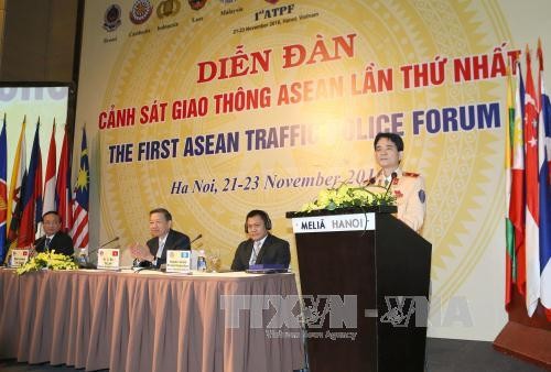 Penutupan Forum pertama polisi lalu lintas ASEAN - ảnh 1