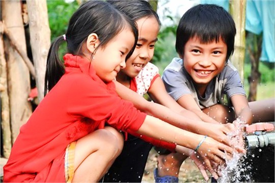 Vietnam ingin supaya UNICEF aktif  bekerjasama memberikan bantuan kepada anak-anak Vietnam - ảnh 1