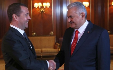 Rusia dan Turki membahas pelaksanaan banyak proyek bersama - ảnh 1
